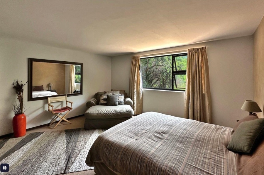6 Bedroom Property for Sale in Boschenvaal River Front Lodges Free State